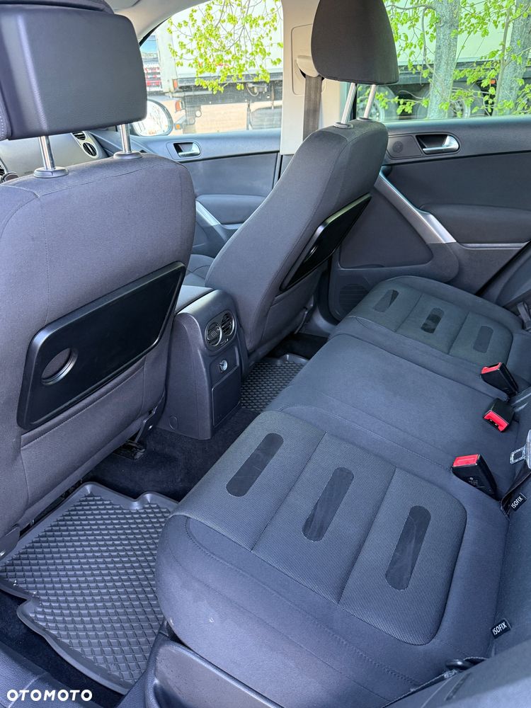 Volkswagen Tiguan 2.0 TSI 4Motion Track & Field - 21