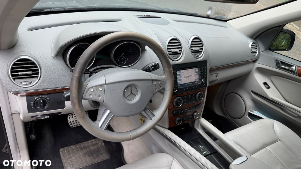 Mercedes-Benz GL 320 CDI 4Matic 7G-TRONIC - 12