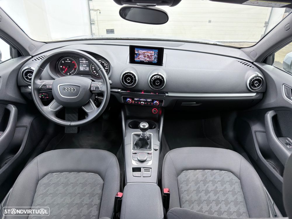 Audi A3 1.6 TDI Sport - 17