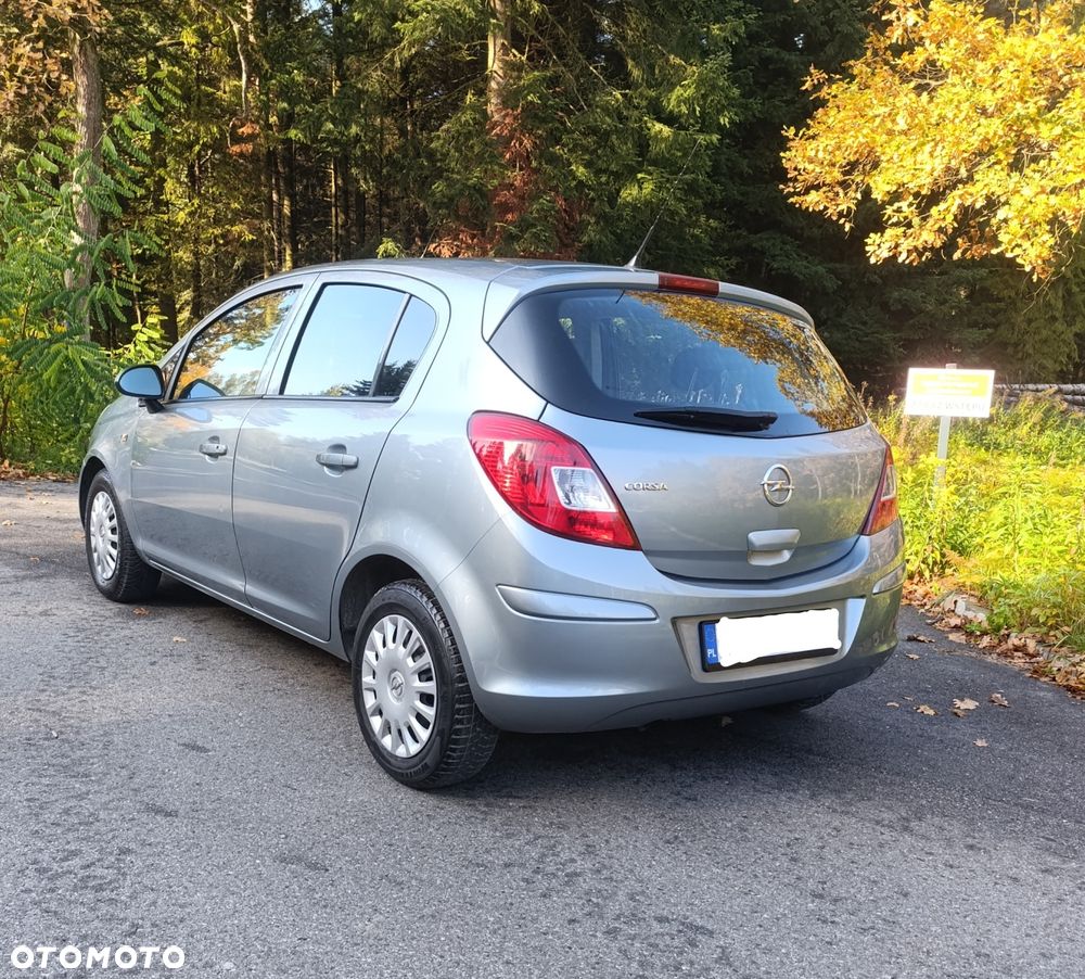 Opel Corsa - 4