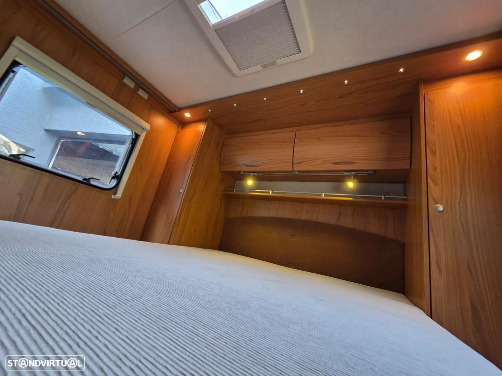 Burstner Aviano 725i cama central - 40