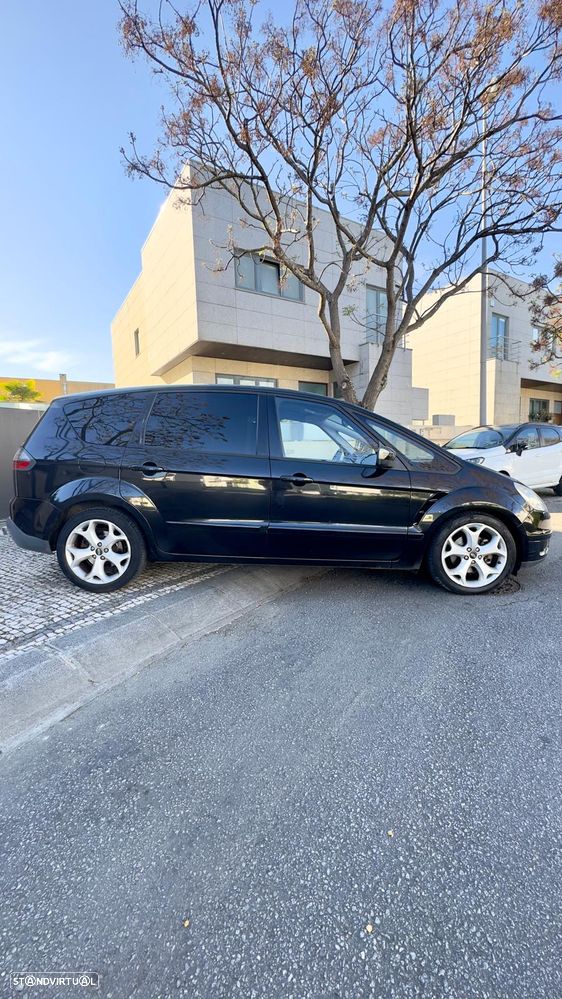 Ford S-Max 2.0 TDCi Titanium 7L - 4