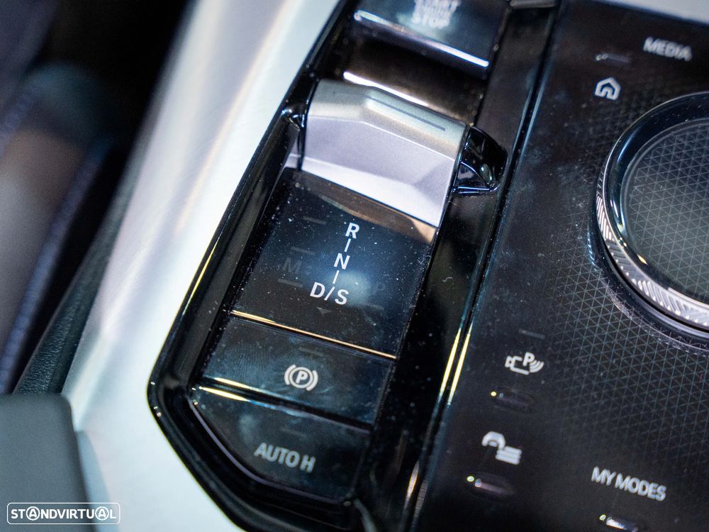 BMW X3 30 e xDrive Pack M Desportivo - 15