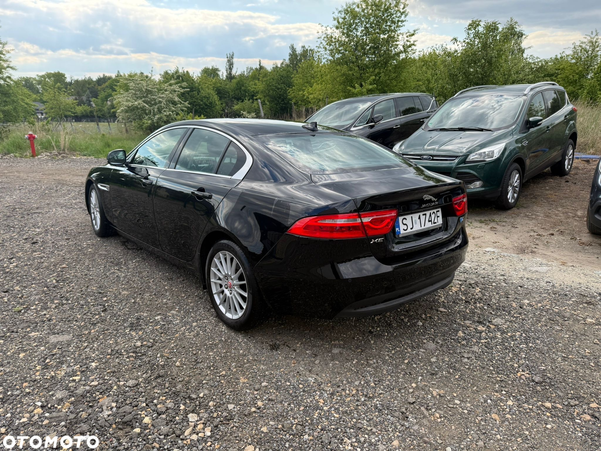 Jaguar XE 2.0 D Prestige - 6