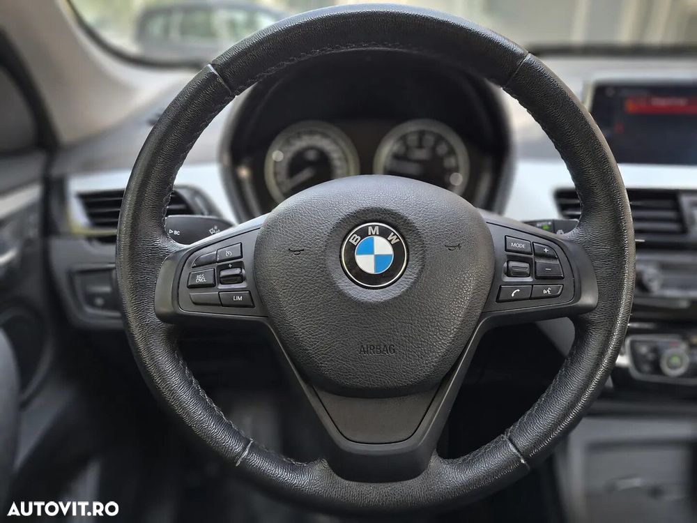 BMW X1 xDrive20i Aut. Advantage - 8