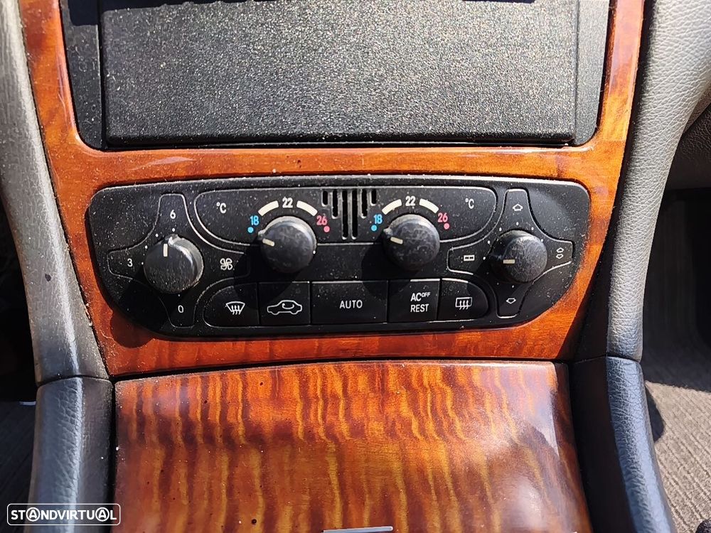 Mercedes-Benz C 220 — fotografia 18