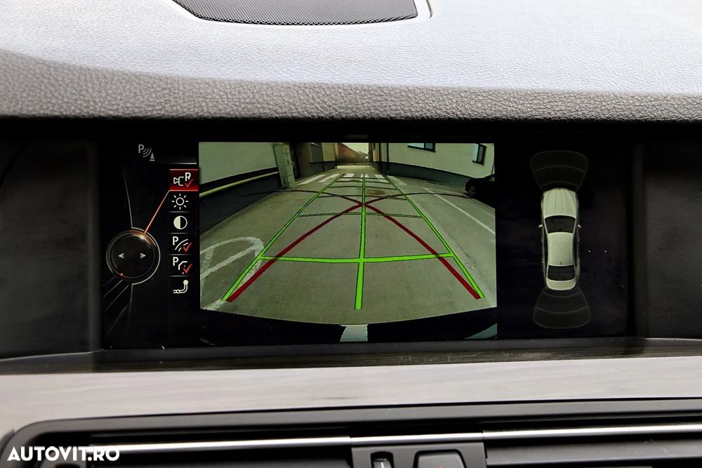 BMW Seria 5 525d Aut. Modern Line - 26