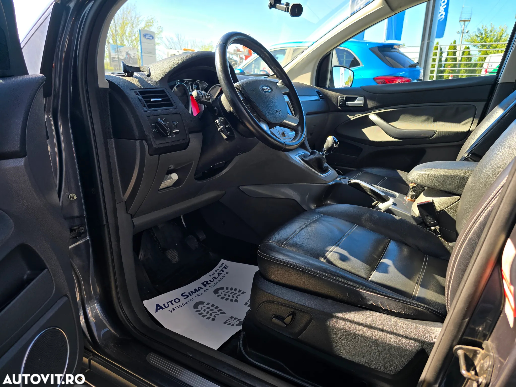 Ford Kuga - 17