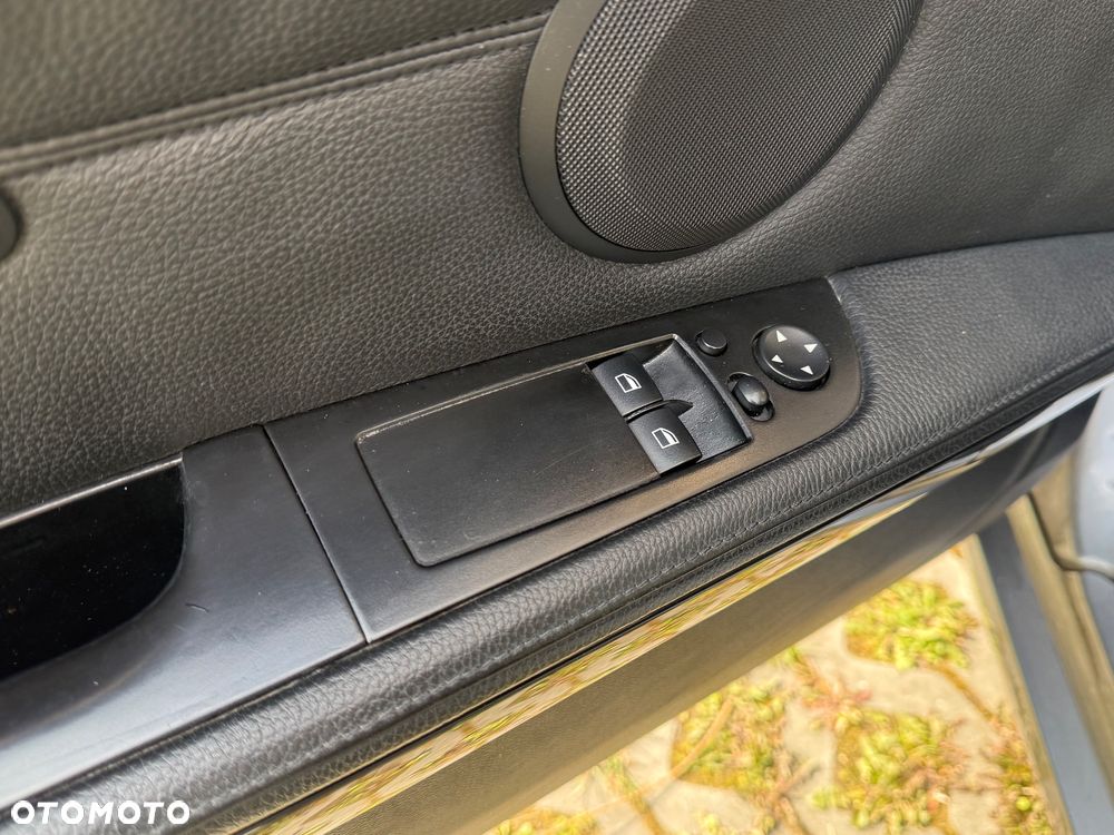 BMW Seria 3 320d DPF - 18