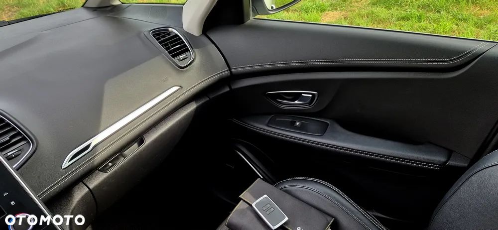 Renault Grand Scenic Gr 1.7 Blue dCi Bose EDC - 24
