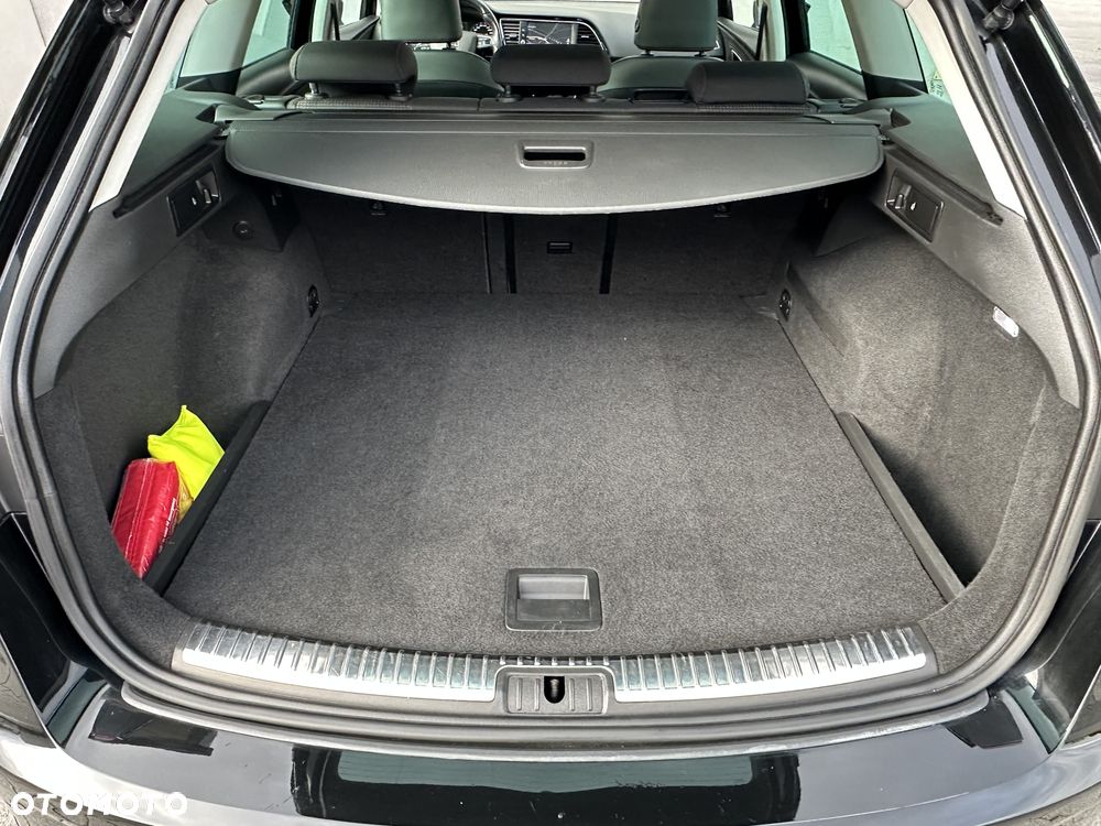 Seat Leon 2.0 TDI DPF Start&Stop DSG FR - 36