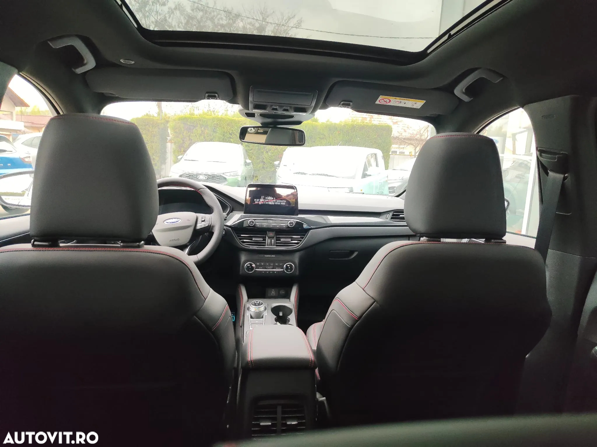 Ford Kuga 2.5 Duratec FWD FHEV ST-Line X - 6