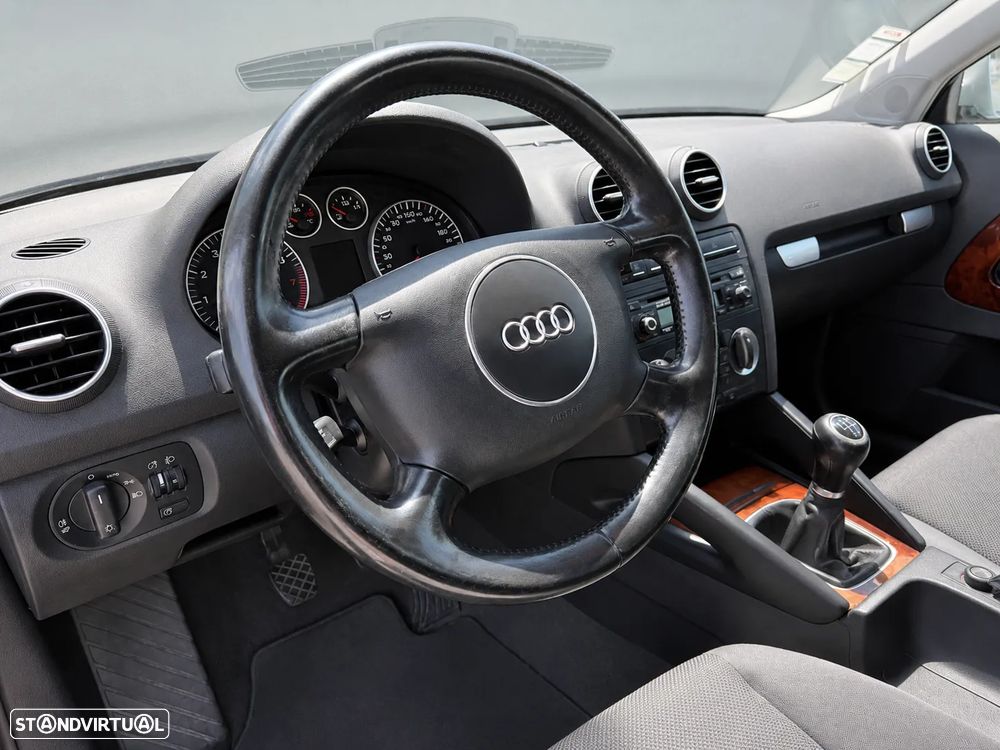 Audi A3 1.6 Attraction PAD - 7
