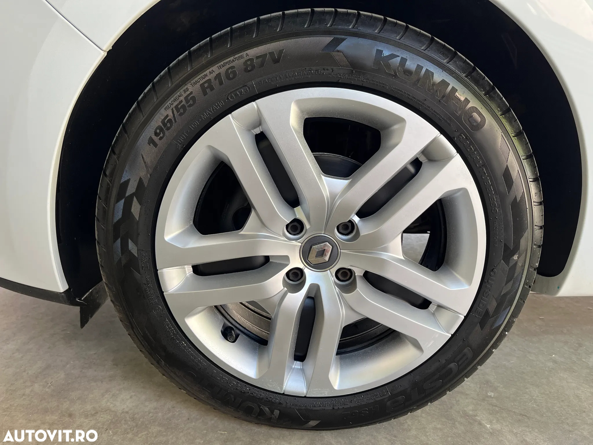 Renault Clio Estate TCe Life - 13