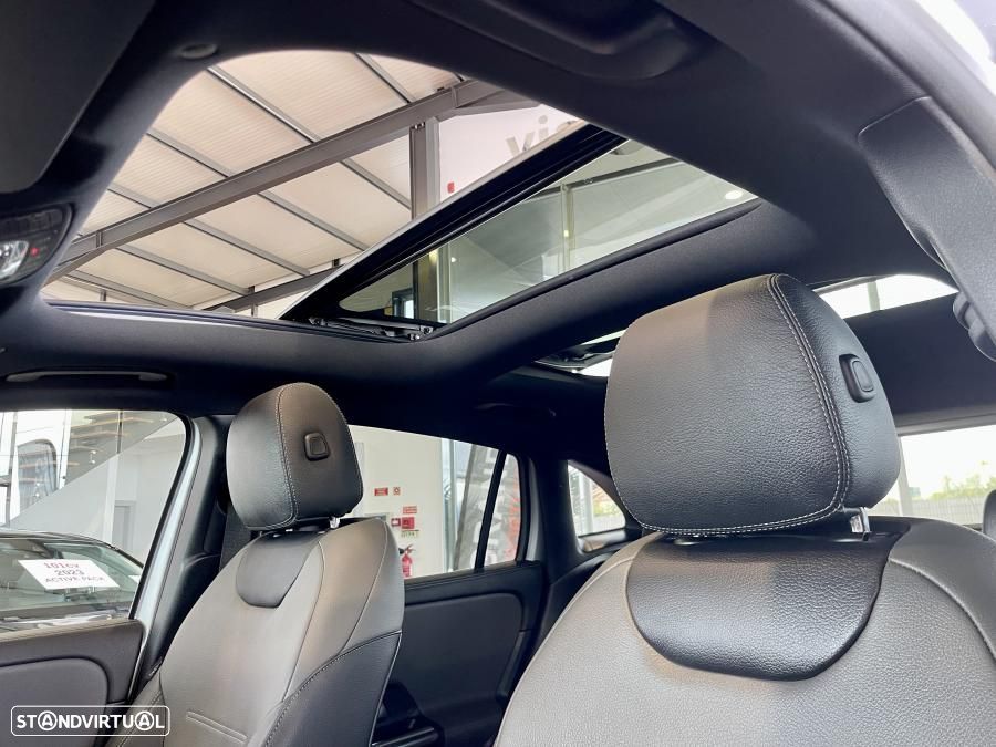 Mercedes-Benz GLA 250 e 8G-DCT AMG Line - 13