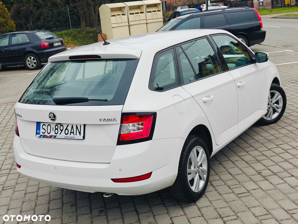 Skoda Fabia 1.0 Ambition - 3