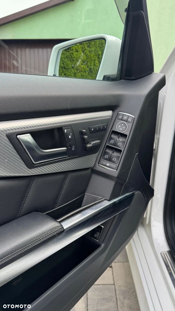 Mercedes-Benz GLK 350 4-Matic - 3