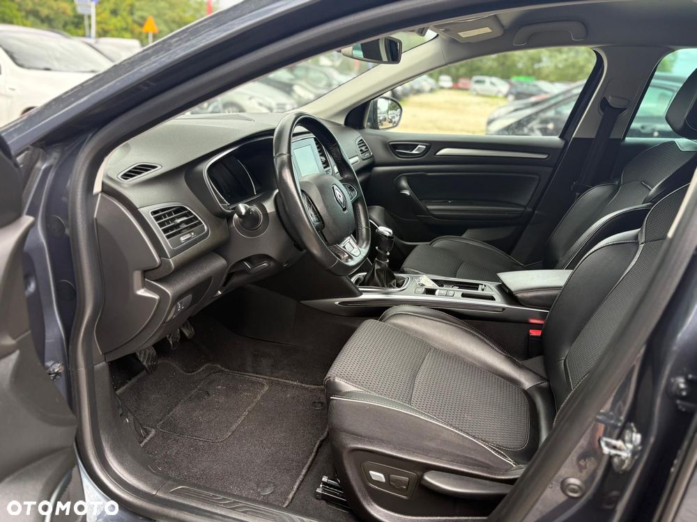 Renault Megane ENERGY TCe 115 Start & Stop Paris Business - 12