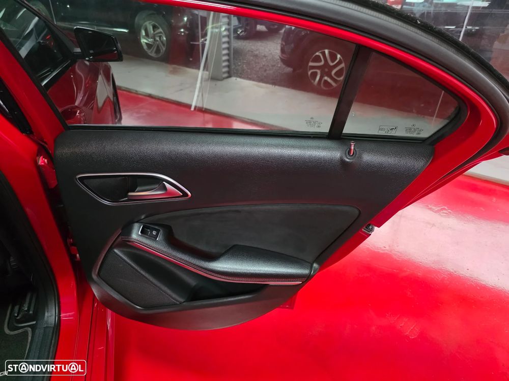 Mercedes-Benz A 200 CDI 7G-DCT AMG Line - 35
