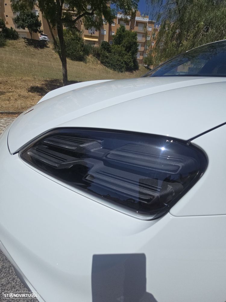 Porsche Macan Electric - 13