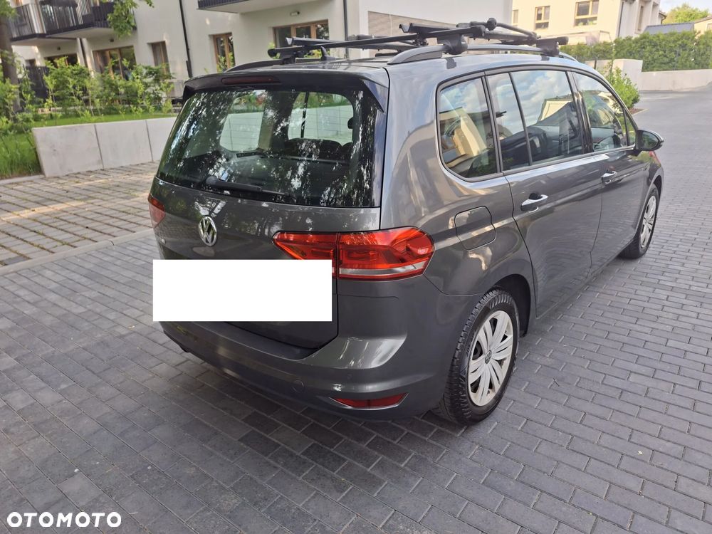 Volkswagen Touran 1.5 TSI EVO Active - 6
