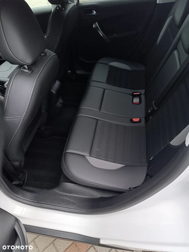 Peugeot 2008 BlueHDi FAP 120 STOP & START Allure - 7