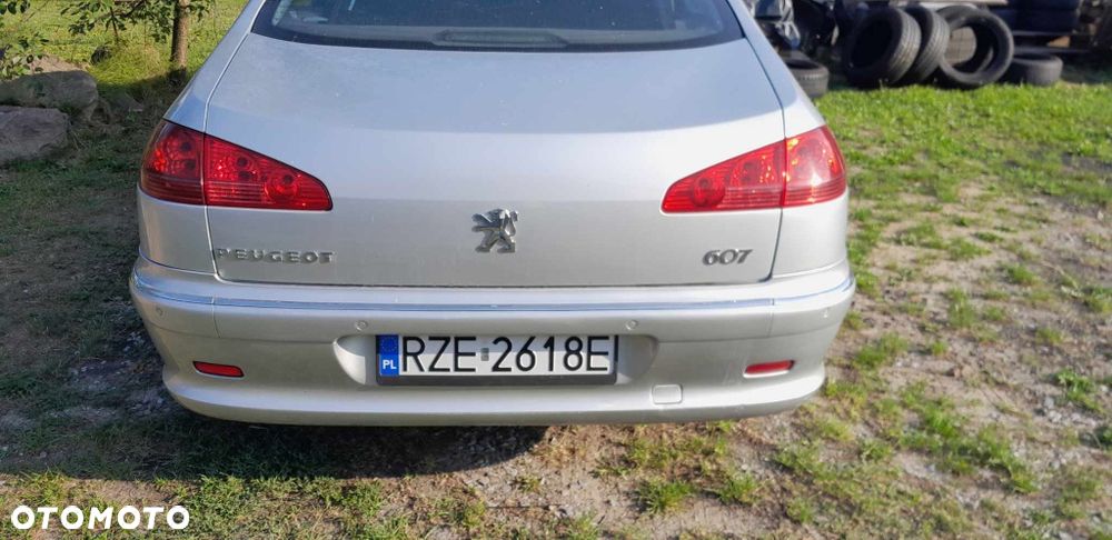Peugeot 607 - 4
