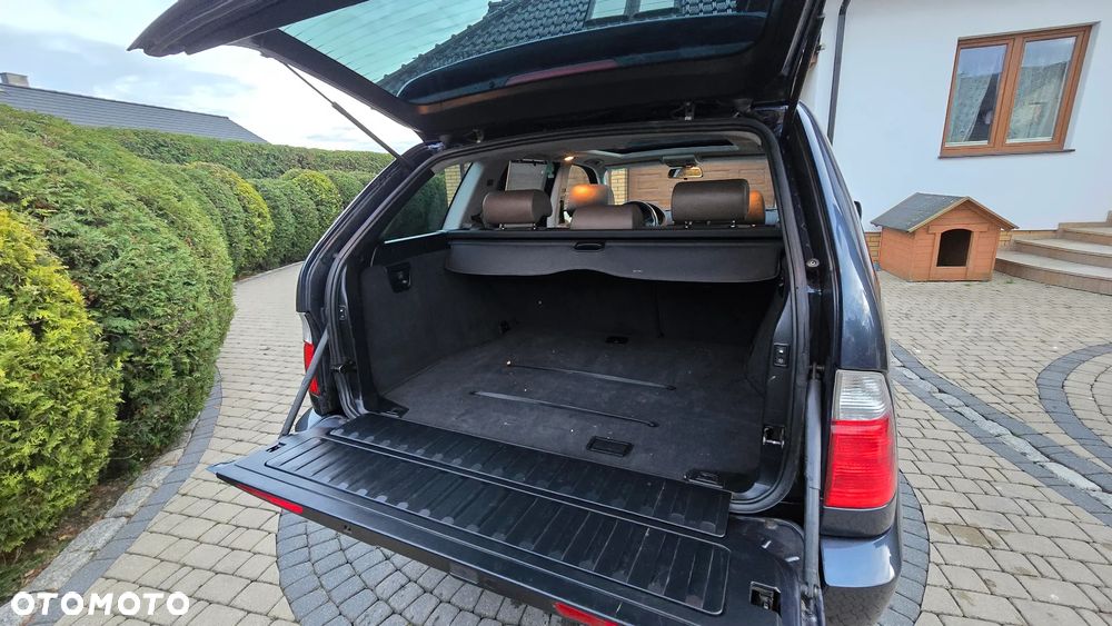 BMW X5 3.0si xDrive - 8