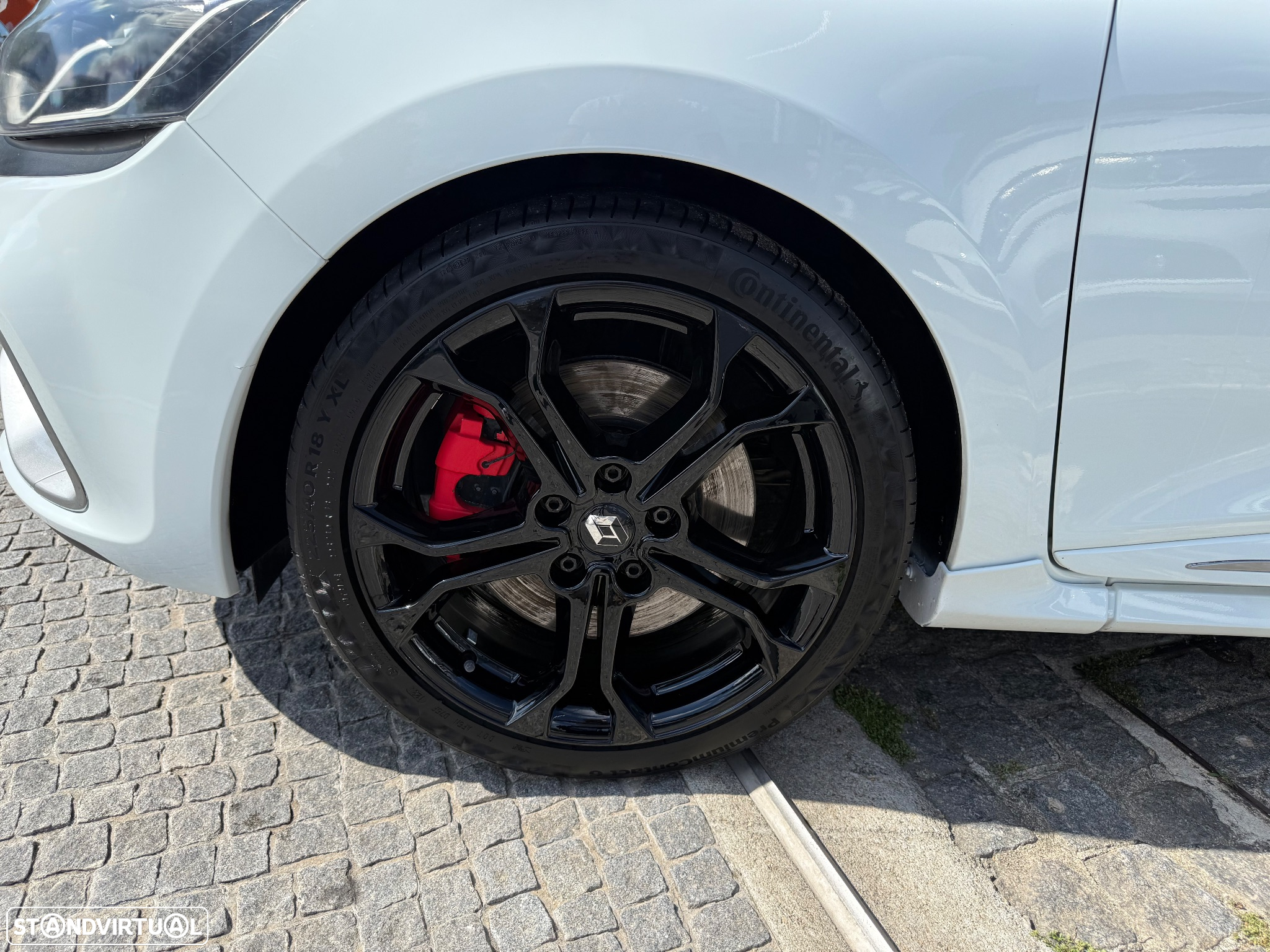 Renault Clio TCe 200 EDC Sport R.S. - 6