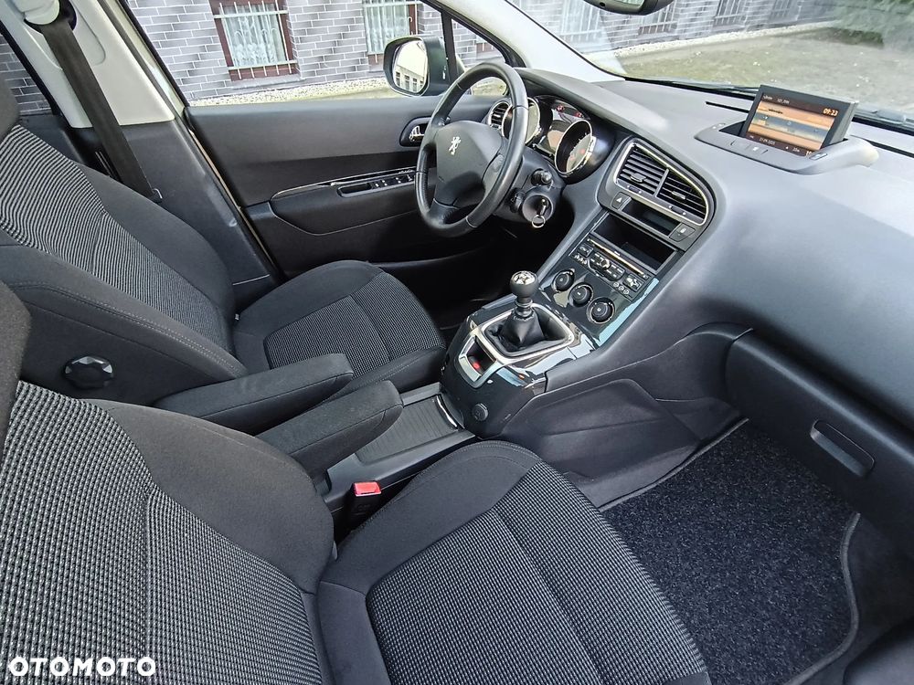 Peugeot 5008 1.6 HDi Premium - 9