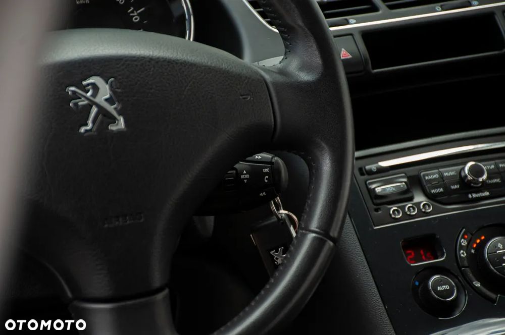 Peugeot 3008 PureTech 130 Style - 33