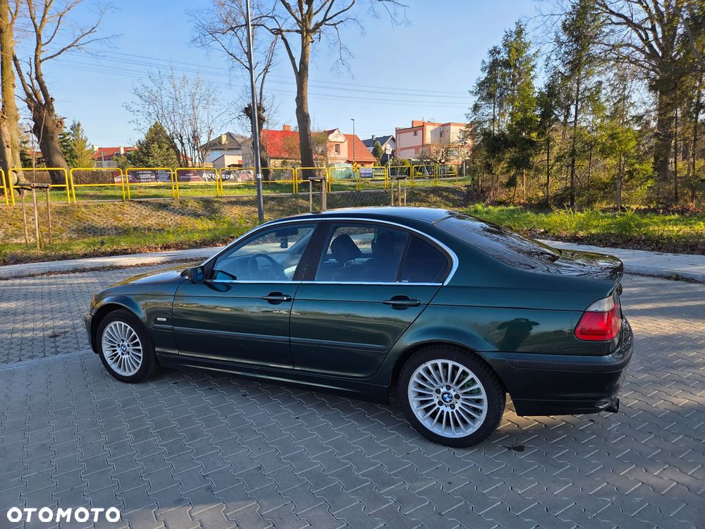 BMW Seria 3 330d - 11