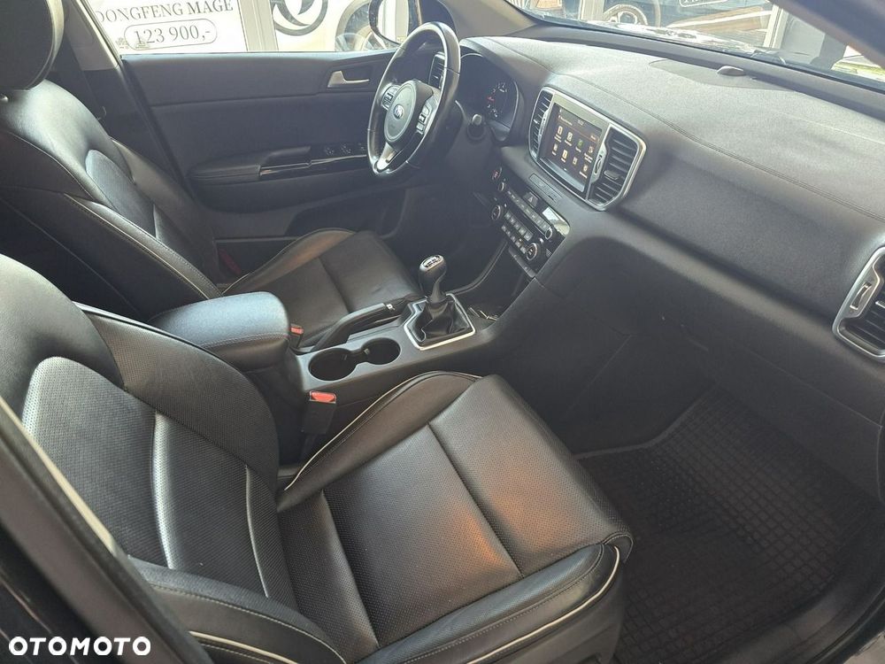 Kia Sportage - 12