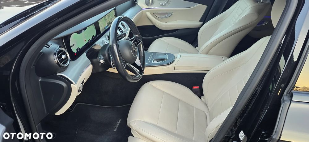 Mercedes-Benz Klasa E ver-220-d-4matic-9g--tronic-amg-line - 7