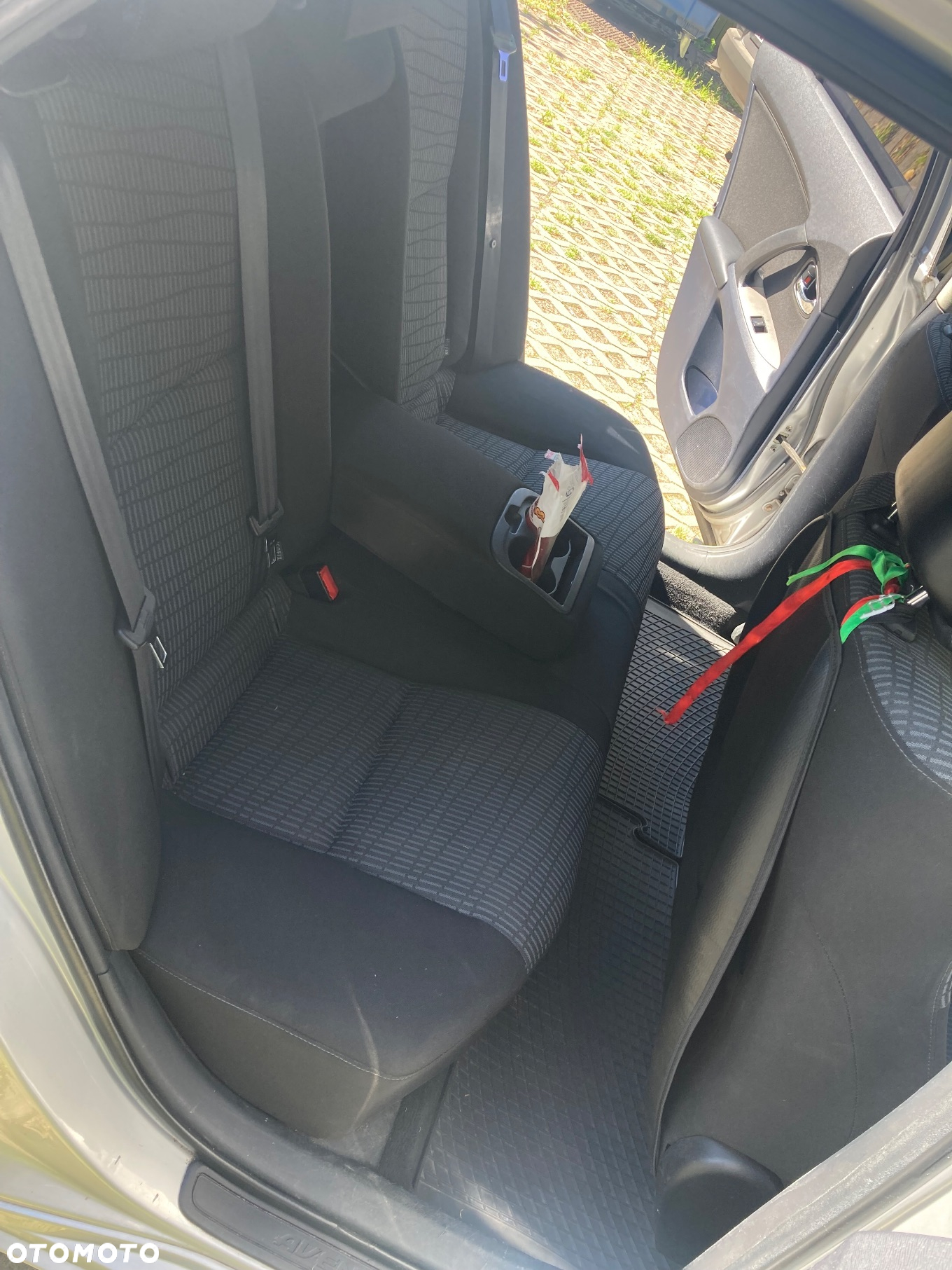 Toyota Avensis - 5