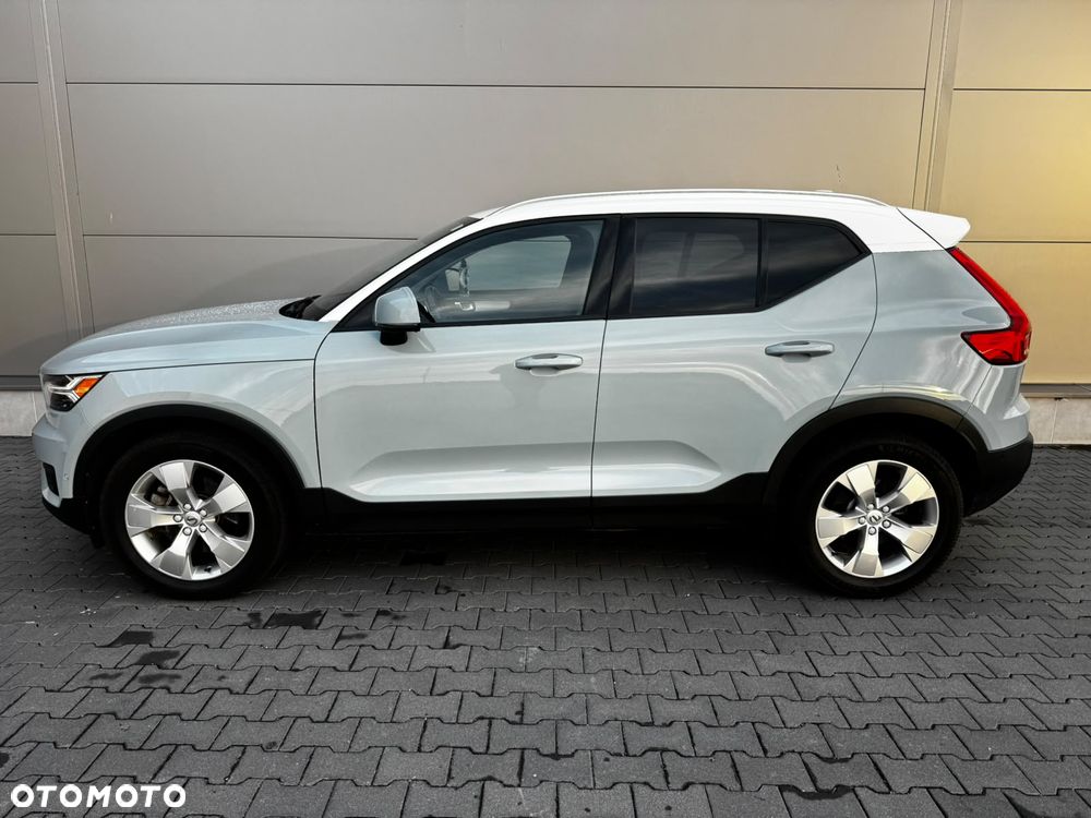 Volvo XC 40 T5 AWD Momentum - 6