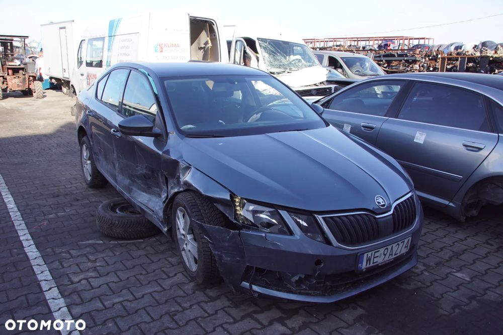 Auto na części - Skoda Octavia III Lift 1.6 TDI 115 KM DDYA SMT LF7Y 2017R Silnik Skrzynia Drzwi Maska Błotnik Klapa Zderzak Lusterko Lampa Szyba Klamka Deska Kokpit Sterownik Moduł Czujnik Licznik Wyświetlacz Panel Kierownica - 1