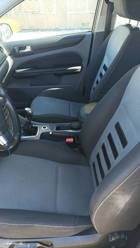 Ford Focus - 5