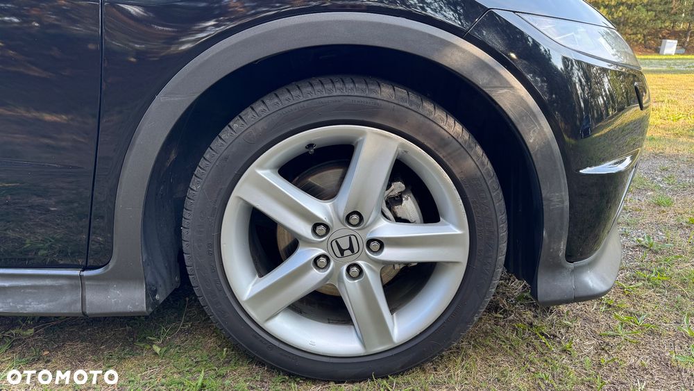 Honda Civic 1.8 LX Coupe - 6