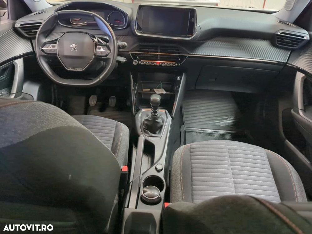 Peugeot 2008 - 7
