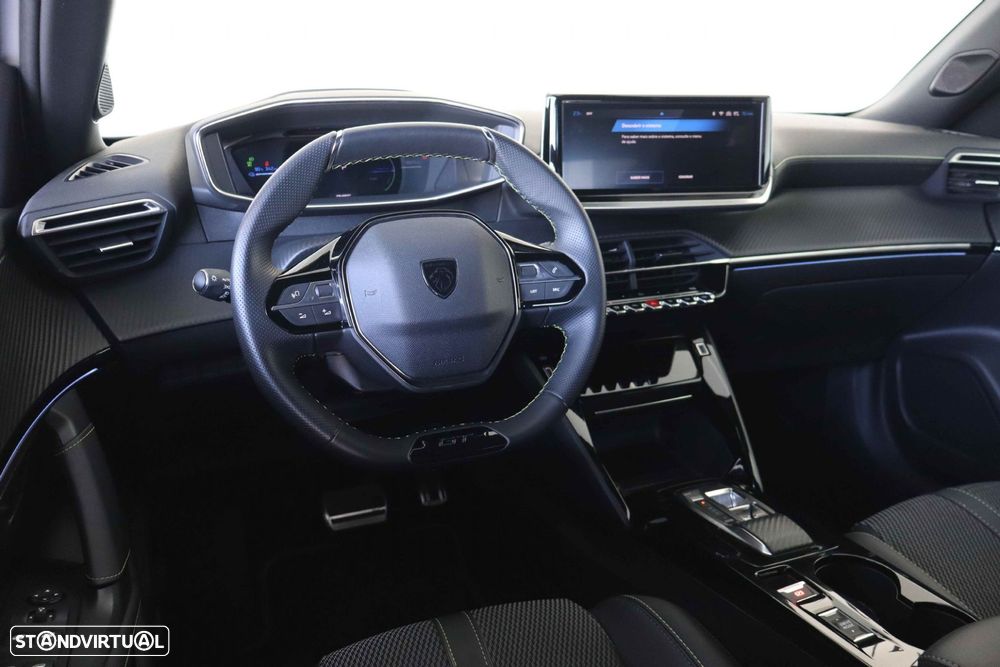 Peugeot e-2008 54 kWh GT - 17