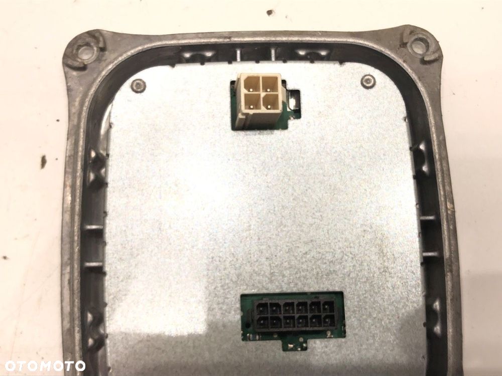 PRZETWORNICA XENON  PEUGEOT 308 SW II (LC_, LJ_, LR_, LX_, L4_) 2014 - 2021 2.0 BlueHDi 150 110 kW - 3