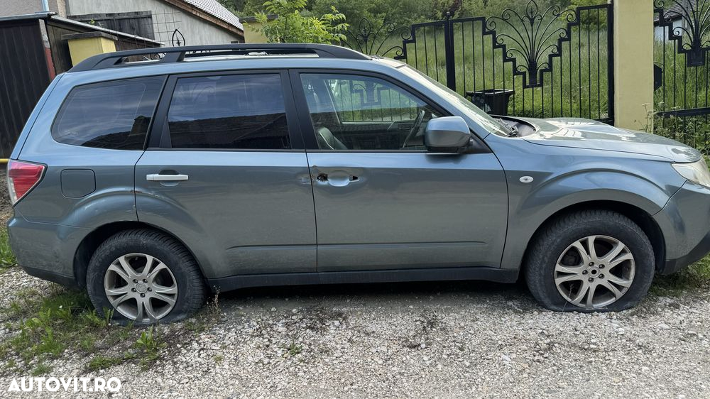 Subaru Forester 2.0D Active - 6