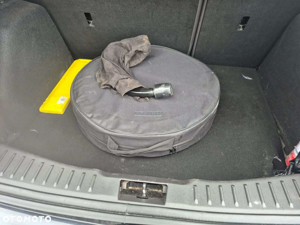 Ford Focus 1.6 EcoBoost Start-Stopp-System Champions Edition - 12