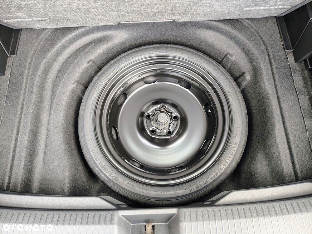 Volkswagen Golf Variant - 12