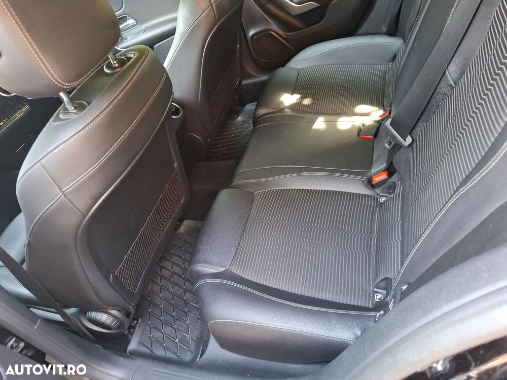 Mercedes-Benz A 200 7G-DCT Progressive - 10