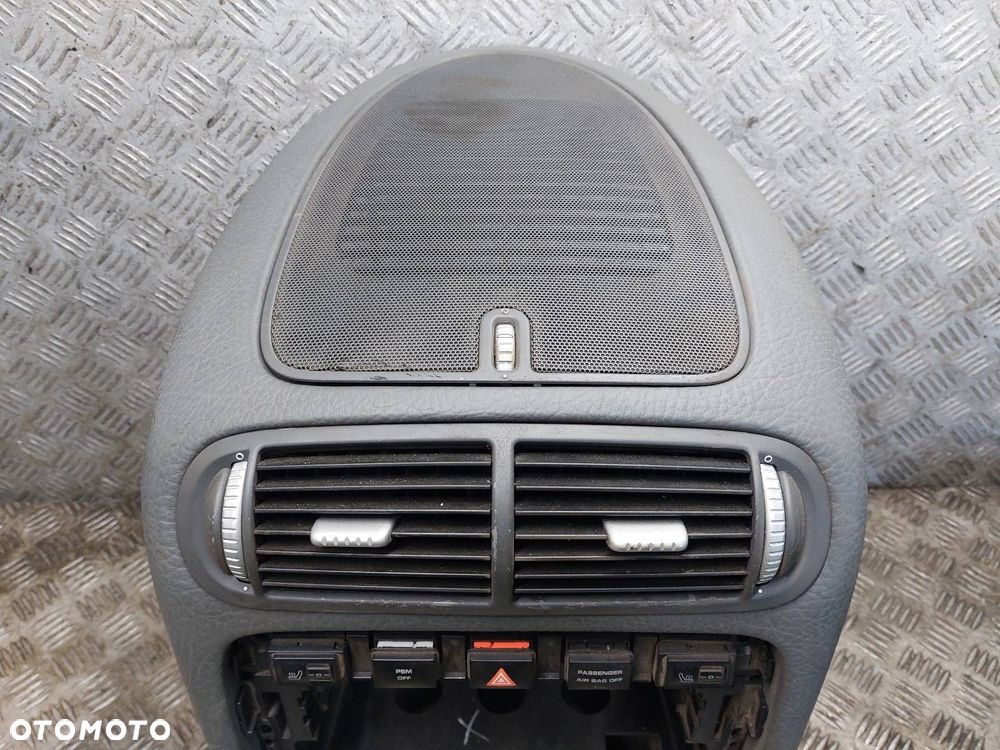 KRATKA NAWIEWU ŚRODKOWA PORSCHE CAYENNE I 7L5819704A 7L5819703A 7L5858085B - 7