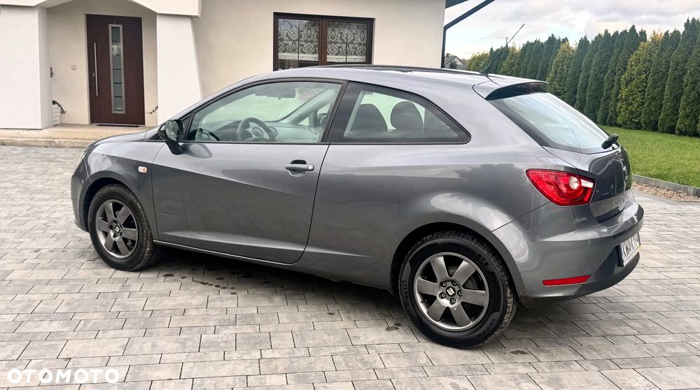 Seat Ibiza SC 1.4 16V Style Salsa - 3