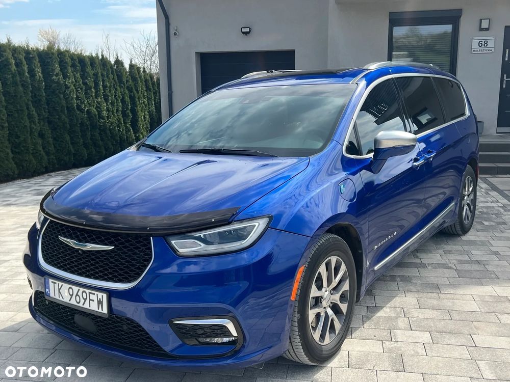 Chrysler Pacifica - 6