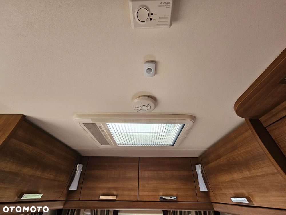 Elddis Affinity 550 - 13